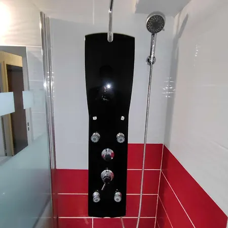 Splendide T3 Près De La Avec Piscine, Parking Et Wi-fi - Fr-1-607-206 *