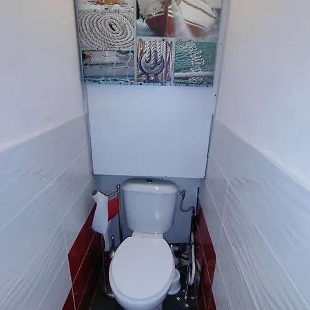 Hébergement de vacances Splendide T3 Près De La Avec Piscine, Parking Et Wi-fi - Fr-1-607-206 *