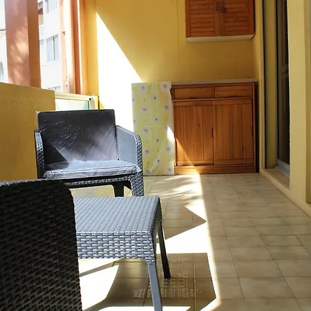 Dom wakacyjny Splendide T3 Renove Avec Piscine Et Parking A 100m De La Mer, 6 Pers, Terrasse, Wifi - Fr-1-607-206 Agde