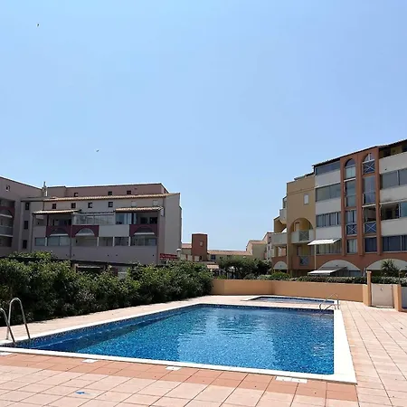 Splendide T3 Renove Avec Piscine Et Parking A 100m De La Mer, 6 Pers, Terrasse, Wifi *