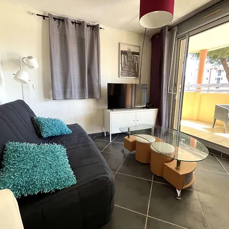 Splendide T3 Renove Avec Piscine Et Parking A 100m De La Mer, 6 Pers, Terrasse, Wifi - Fr-1-607-206 * Agde