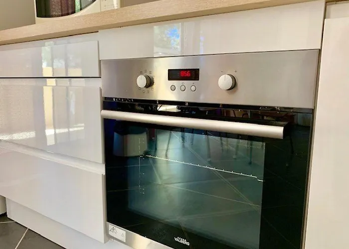 Splendide T3 Près De La Avec Piscine, Parking Et Wi-fi - Fr-1-607-206