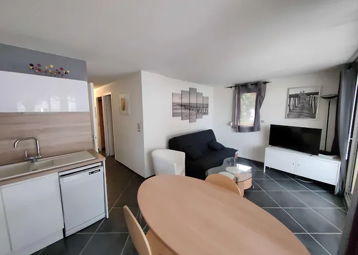 Casa vacanze Splendide T3 Près De La Avec Piscine, Parking Et Wi-fi - Fr-1-607-206