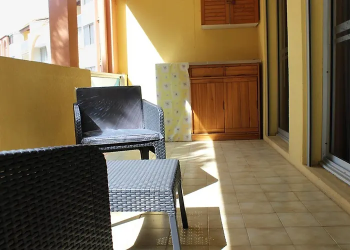 Casa vacanze Splendide T3 Près De La Avec Piscine, Parking Et Wi-fi - Fr-1-607-206 Agde